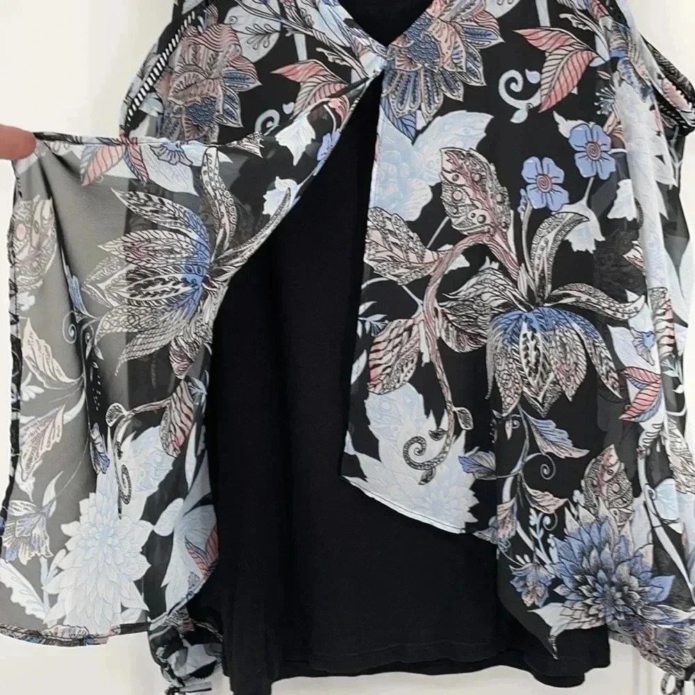 IZ Byer Floral Cold Shoulder Long Sleeved Top Medium - Picture 3 of 9